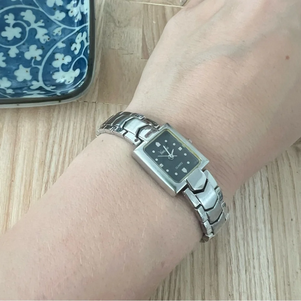 Vanity fair ladies rectangular silver tone watch NEW BATTERY
